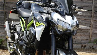 Kawasaki Z900 review Visordown