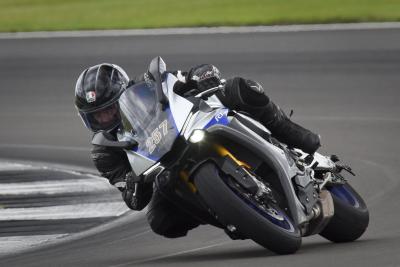 Yamaha YZF-R1M (2019) Review