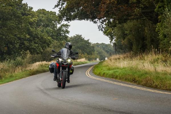 Ducati Multistrada V2 S - riding