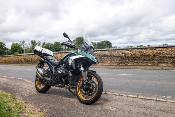 BMW R1300 GS - front