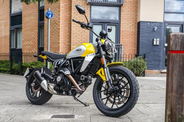 Ducati Scrambler - front