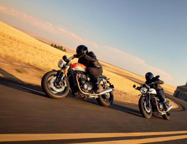 Triumph Speed Twin 1200 and 1200 RS - riding