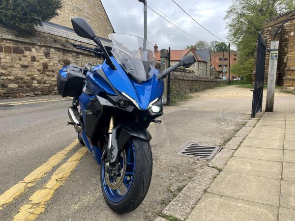 The front end of the GSX-S1000GT