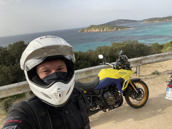 Alex and Suzuki Vstrom 800DE