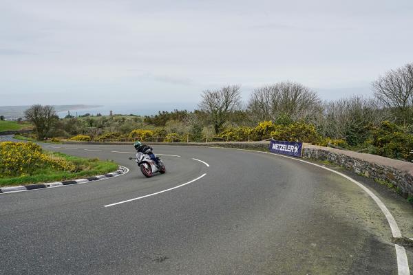 Metzeler Roadtec 02 tested on a Suzuki GSX-8R