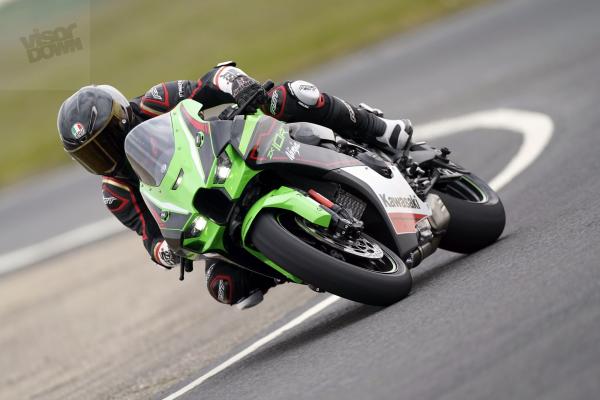 Ninja ZX-10R Visordown Review