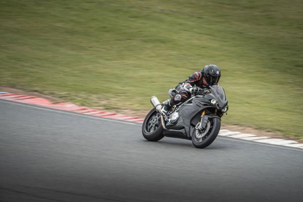 Norton's new V4SV cornering on track at Mallory Park