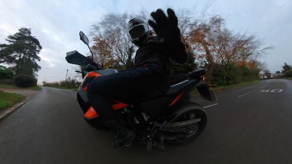 alex waving from ktm 1290